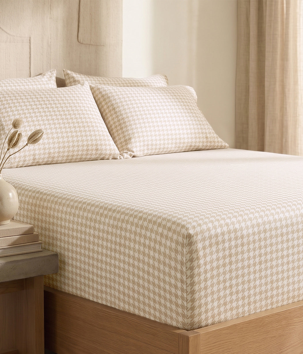 HushDry™ 2-in-1 Waterproof Standard Pillowcase Viscose from Bamboo Tan Houndstooth