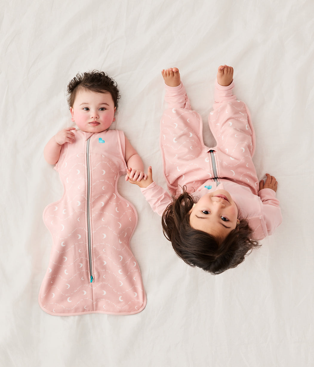 Swaddle Up™ Transition Bag 1.5 TOG Cotton Dusty Pink Moon and Back