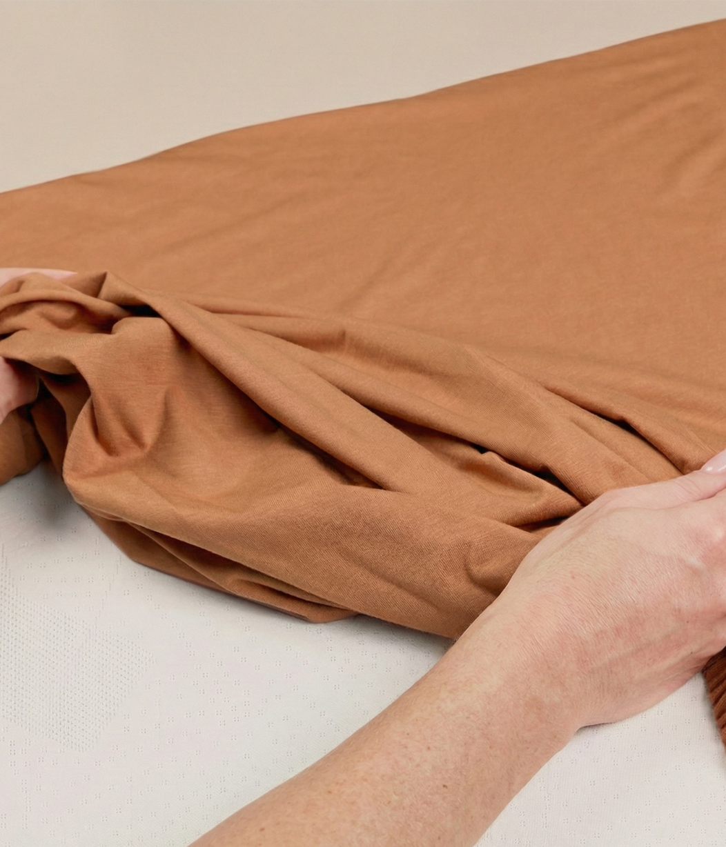 HushDry™ 2-in-1 Waterproof Fitted Cot Sheet Viscose from Bamboo Hazel