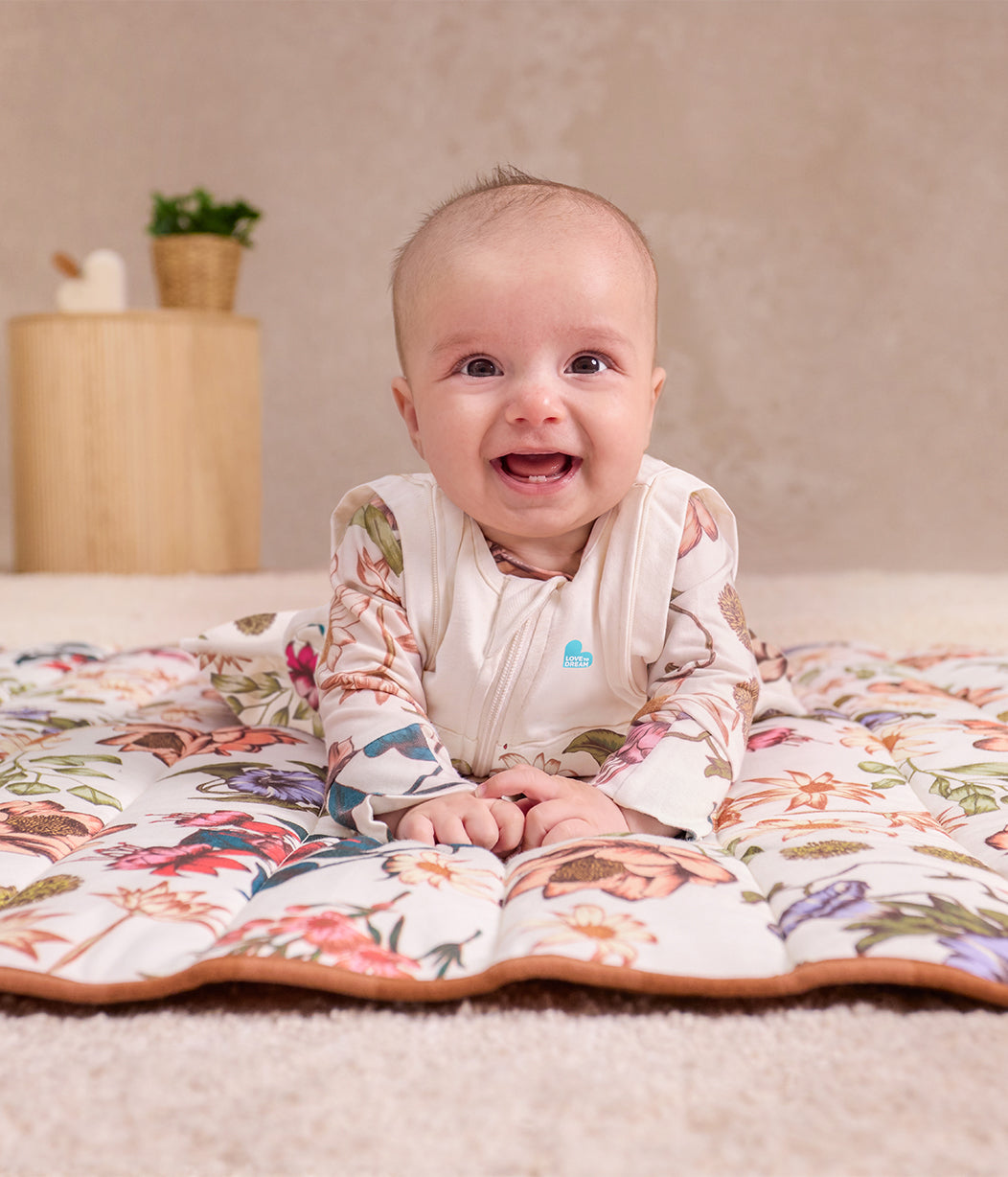 Swaddle Up™ 2-in-1 Transition Bag 2.5 TOG Quilted Cotton Cream Wandering Folk