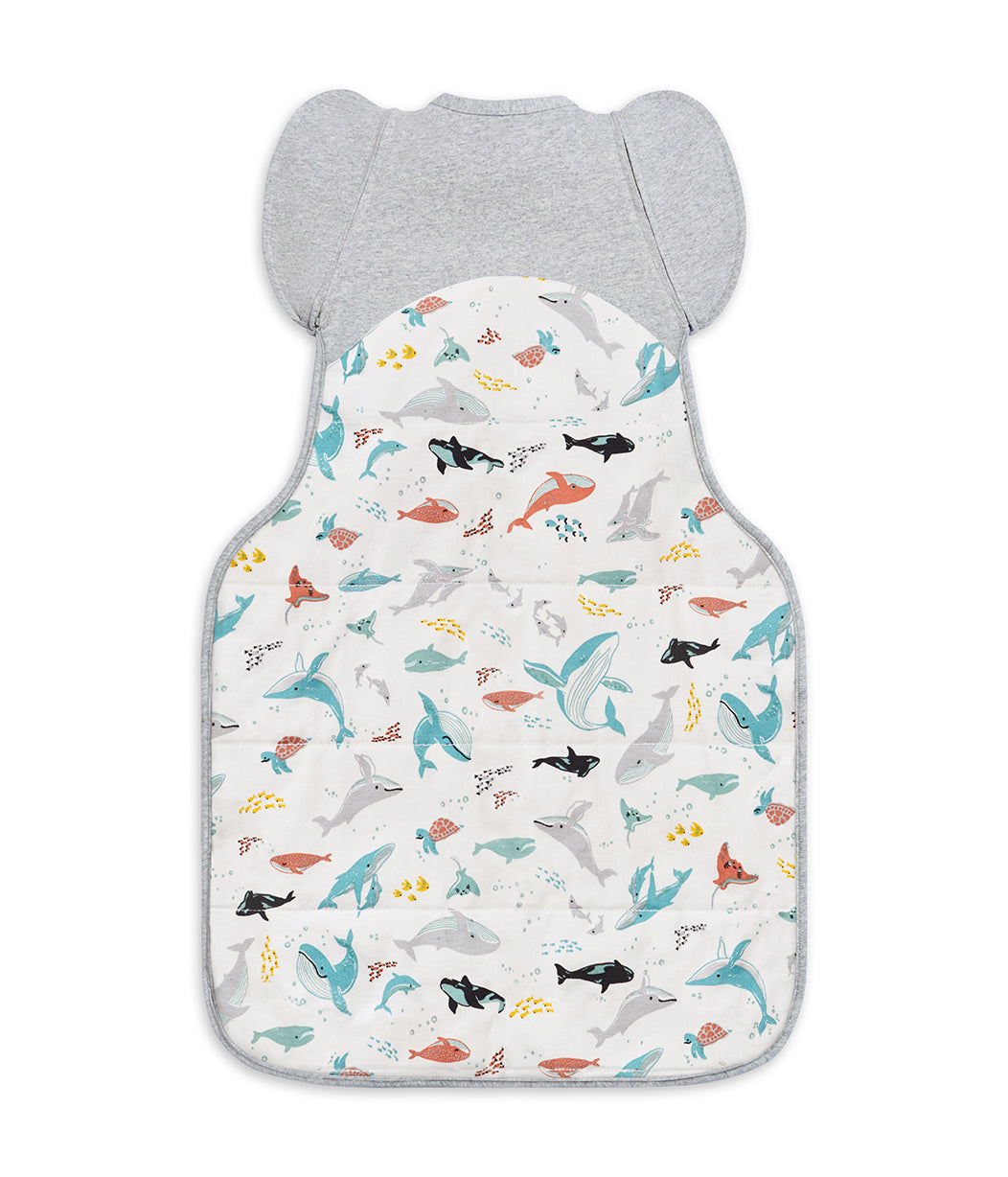 Swaddle Up™ Transition Bag 2.5 TOG (16-20°C) White Whales Quilted Cotton