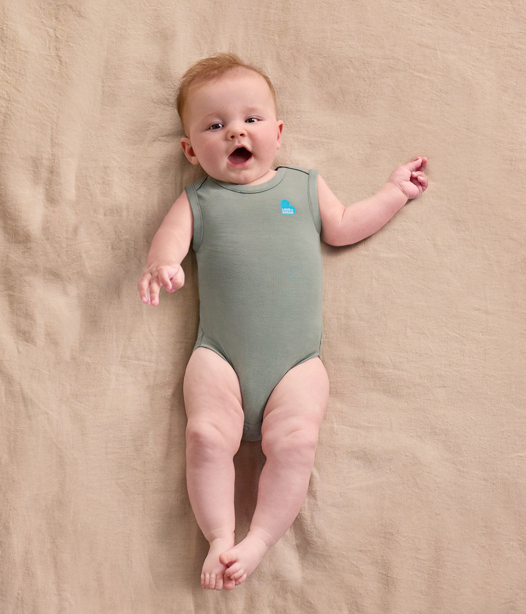 Newborn Ultimate Gift Bundle | Toy | Dummies | Sleep Machine | Swaddle | Bodysuit | Leggings | Wash Cloth | Olive